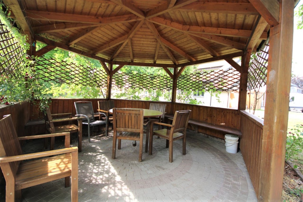 Vielseitig nutzlicher Raum für Kunst, Physiotherapie, Psychologen, Massage- und Heilpraxis