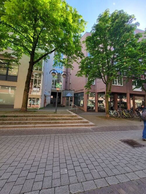 *Tolle Wohnung nähe Kaiserstrasse *