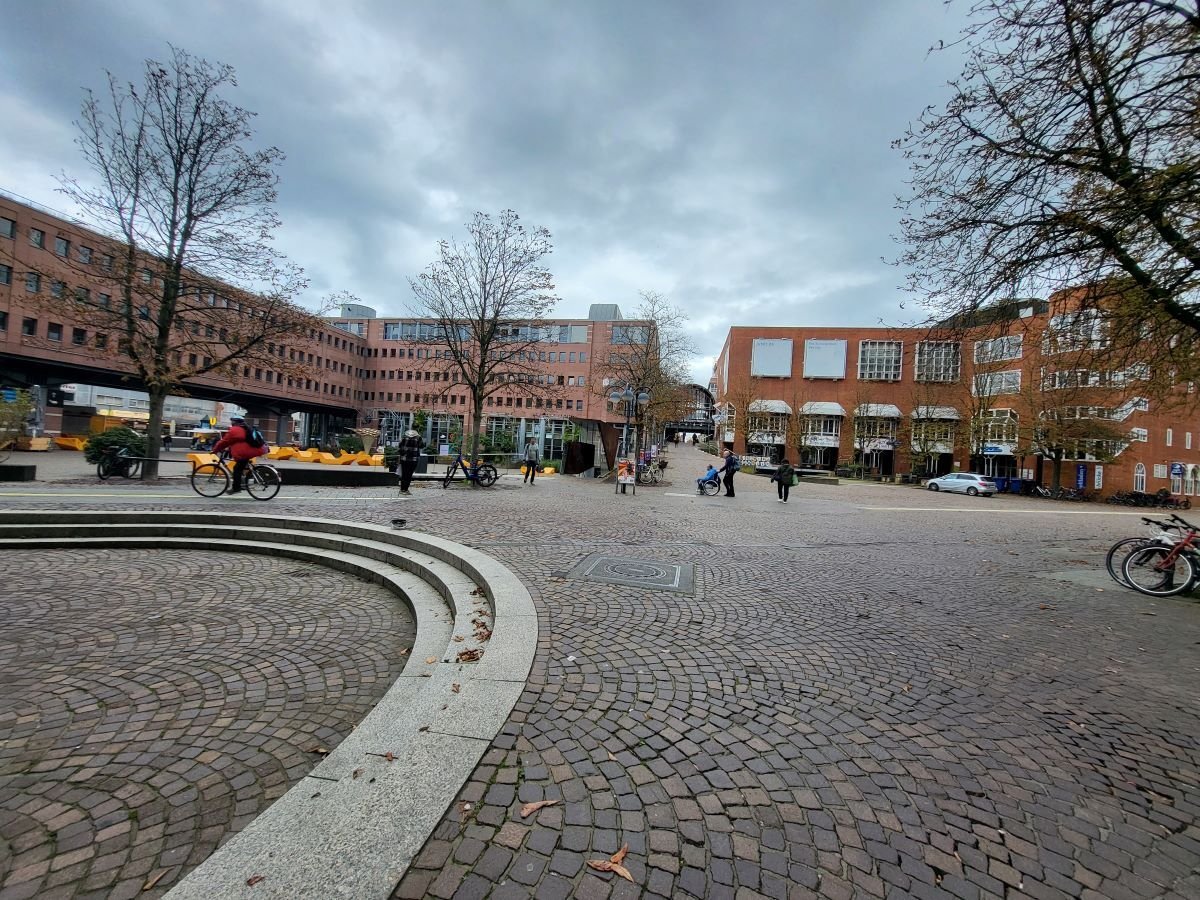 Karlsruhe: Tiefgaragenstellplatz – Markgrafenstraße, Nähe Kronenplatz 